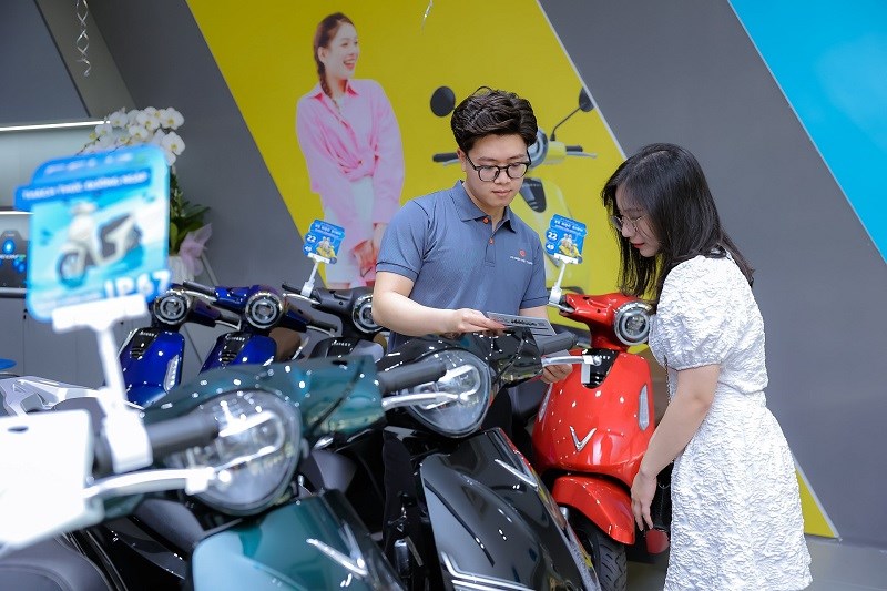 Khai trương đại lý uỷ quyền xe máy điện VinFast đầu tiên tại Hà Nội năm 2023 - ảnh 2
