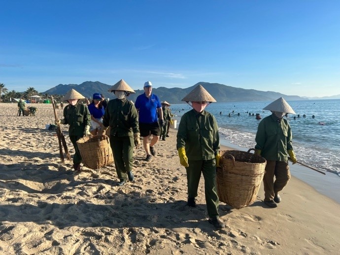 Khánh Hòa phát động chương trình "Hành động xanh - Vì tương lai xanh" - ảnh 4