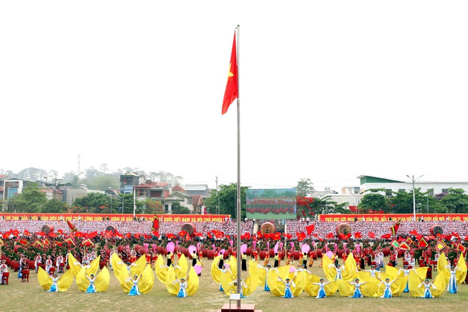 Hợp luyện các lực lượng diễu binh, diễn hành kỷ niệm ngày Chiến thắng Điện Biên Phủ - ảnh 1