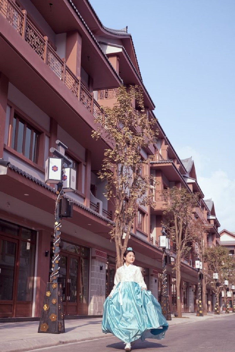 Ngắm phố cổ Hàn Quốc được tái hiện đỉnh cao tại K-Town - ảnh 2