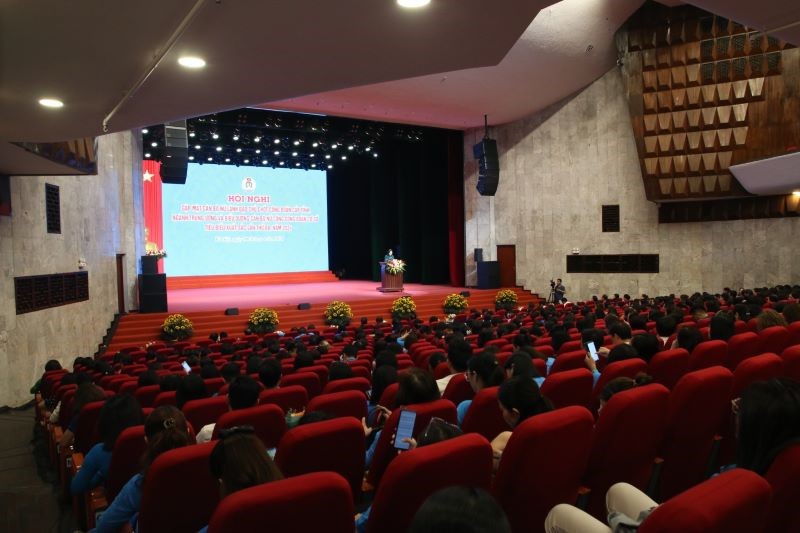 Biểu dương những đóng góp, cống hiến của đội ngũ cán bộ Nữ công Công đoàn các cấp - ảnh 1