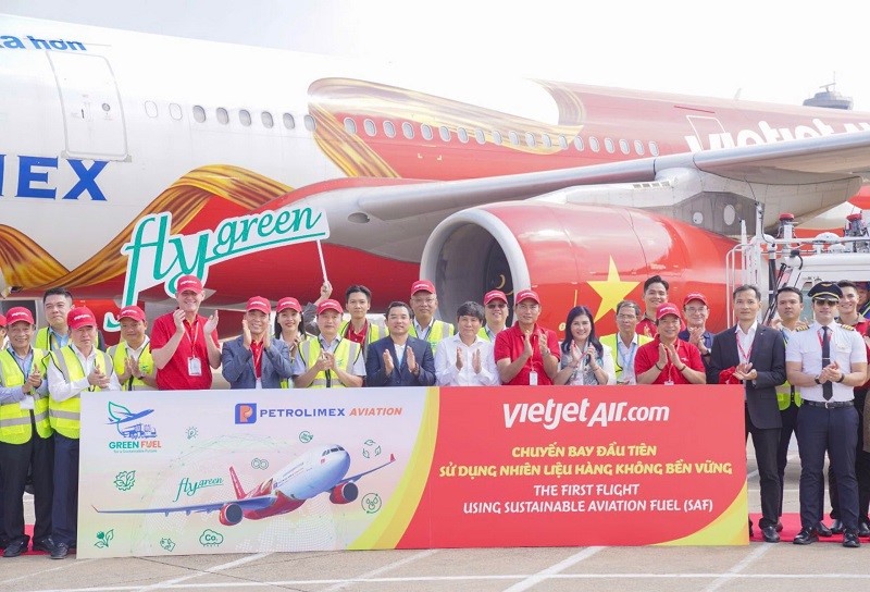 Vietjet tiên phong khai thác chuyến bay đầu tiên sử dụng nhiên liệu hàng không bền vững SAF   - ảnh 4