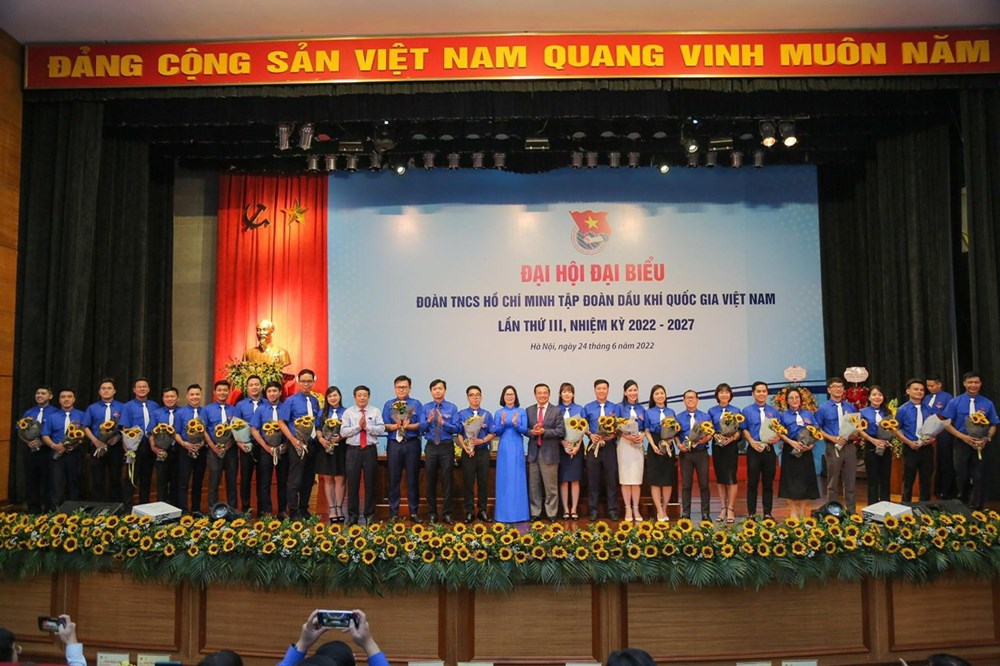 Đoàn PV GAS nhận khen thưởng tại Đại hội đại biểu Đoàn Thanh niên Tập đoàn lần thứ III, nhiệm kỳ 202 - ảnh 3