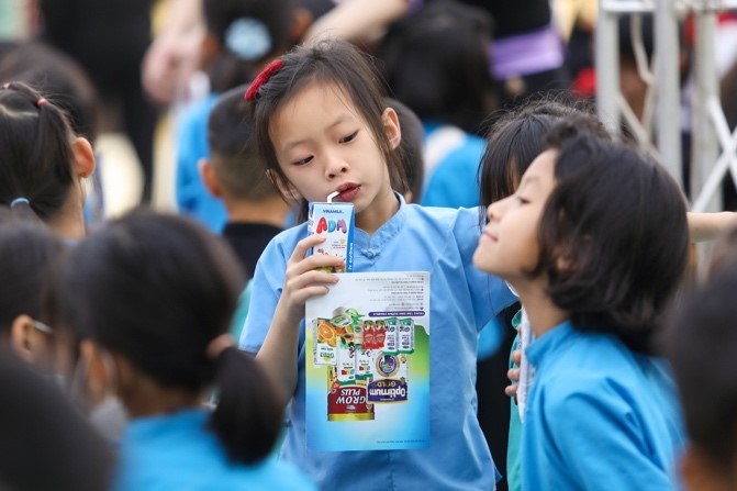 Vinamilk và Quỹ sữa Vươn cao Việt Nam khởi động hành trình năm thứ 16 tại Quảng Ninh - ảnh 4