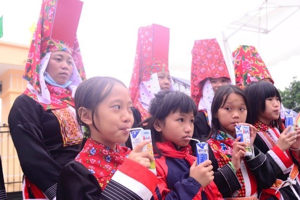 Vinamilk và Quỹ sữa Vươn cao Việt Nam khởi động hành trình năm thứ 16 tại Quảng Ninh - ảnh 9