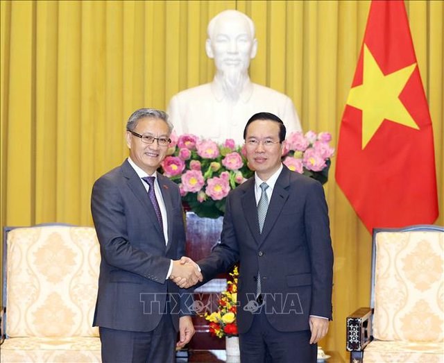 Chủ tịch nước Võ Văn Thưởng tiếp Trưởng Ban Đối ngoại Trung ương Lào - ảnh 1