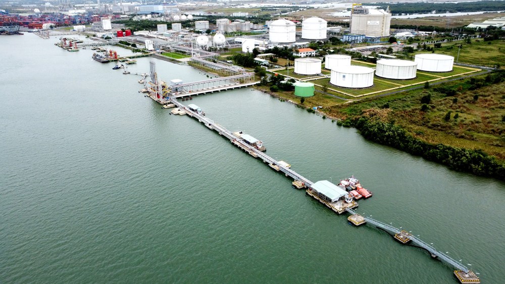  Doanh nghiệp đầu tiên tại Việt Nam được công nhận có đủ điều kiện xuất – nhập khẩu LNG - ảnh 2