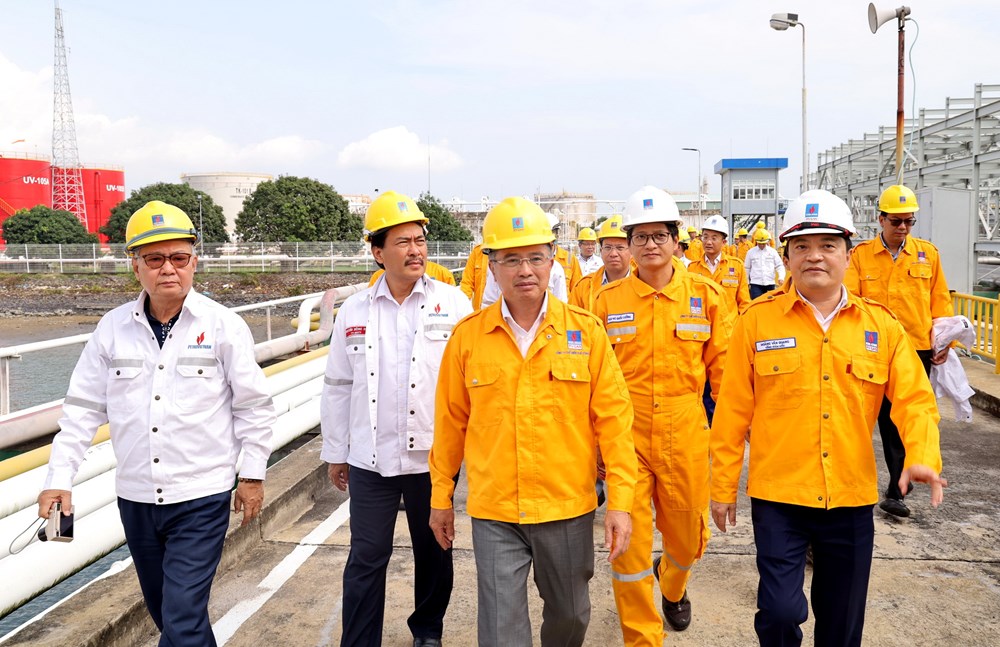  Doanh nghiệp đầu tiên tại Việt Nam được công nhận có đủ điều kiện xuất – nhập khẩu LNG - ảnh 3