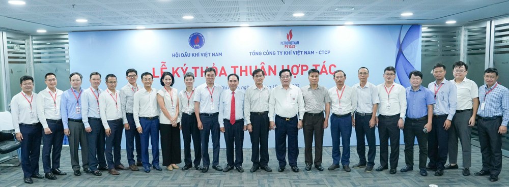 Tổng công ty Khí Việt Nam cùng Hội Dầu khí Việt Nam ký thỏa thuận hợp tác - ảnh 3