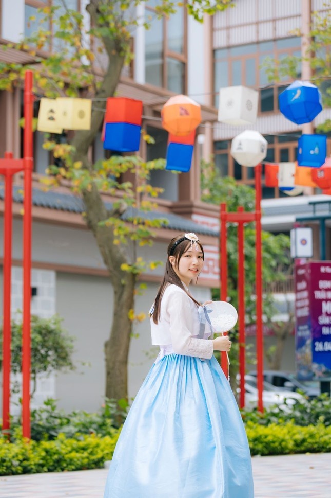 Top những điểm check-in đẹp 'quên lối về' tại phố Hàn K-Town ảnh 2