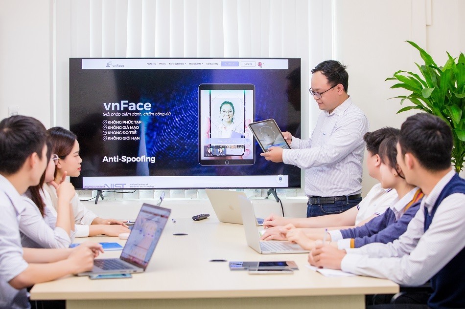 VNPT hướng tới mục tiêu chuyển đổi số gắn với chuyển đổi xanh - ảnh 1
