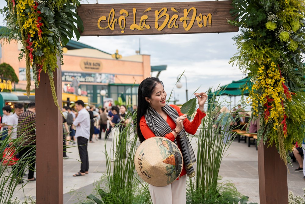 Không chỉ bắn pháo hoa, Núi Bà Đen còn vô số trải nghiệm hấp dẫn chào đón Tết Dương lịch - ảnh 2