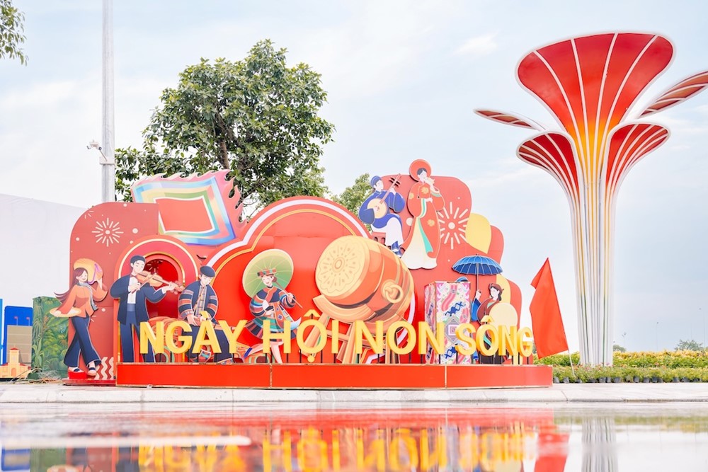 Triển lãm A80 nóng từng giờ, hình ảnh đầu tiên cho thấy mức độ “khủng” đến choáng ngợp - ảnh 2