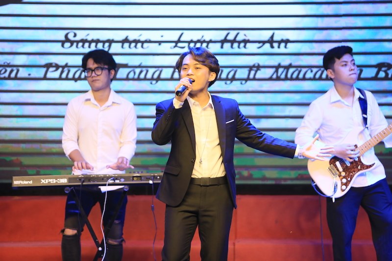 Những tài năng mới từ cuộc thi “Giọng hát hay sinh viên Hà Nội mở rộng” 2022 - ảnh 3