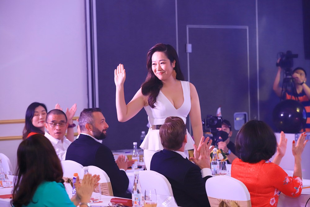 Hoa hậu Ngô Phương Lan khoe nhan sắc mặn mà tại sự kiện  - ảnh 3