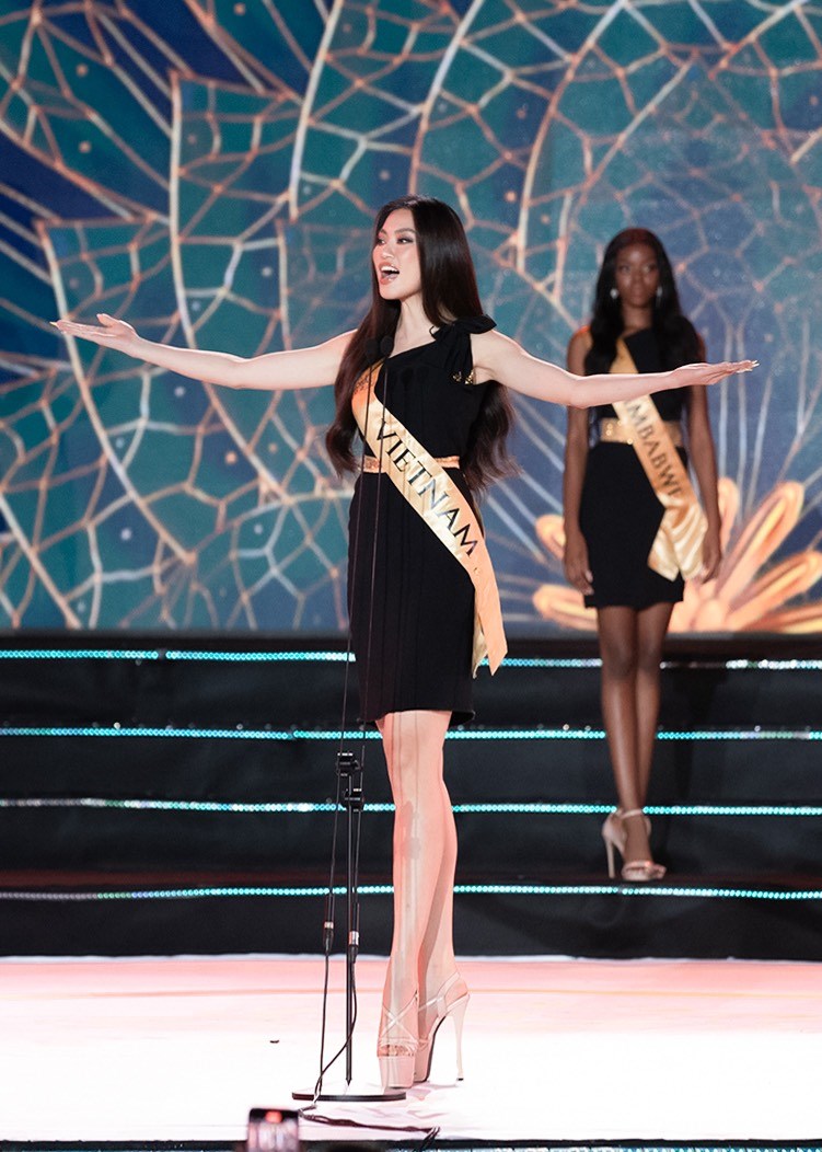 Đoàn Thu Thuỷ tỏa sáng trong đêm bán kết Miss Global 2023  - ảnh 4
