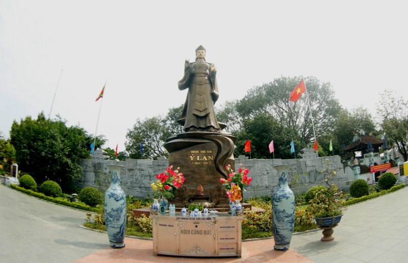 Xã Dương Xá đón nhận Huân chương Lao động hạng Nhì và khai mạc Lễ hội truyền thống Đền - Chùa Bà Tấm 2024 - ảnh 7