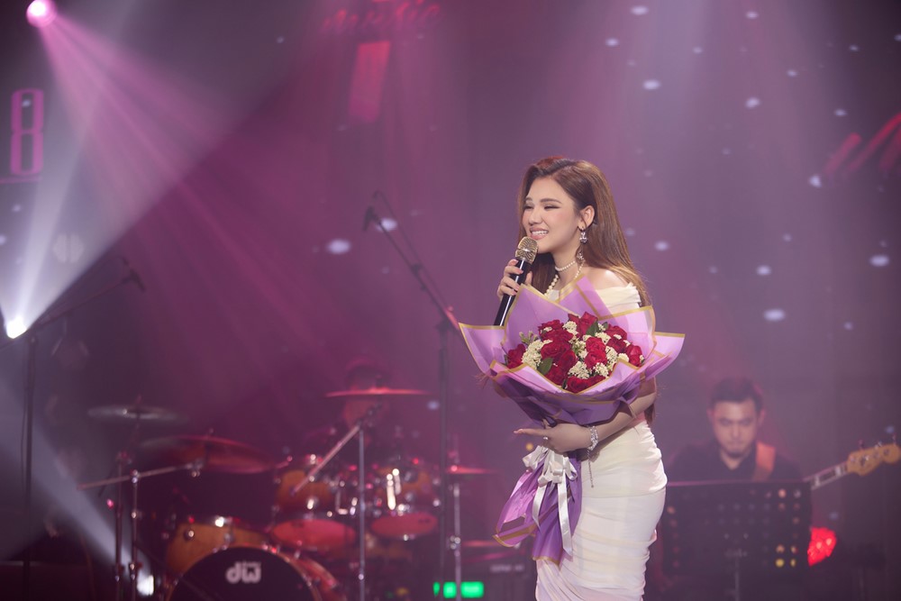 Hồ Quỳnh Hương bây giờ còn “hay” hơn ngày xưa  - ảnh 7