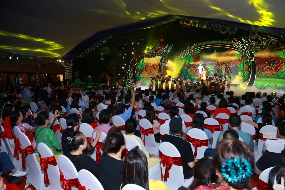 Hàng vạn người dân, du khách về dự khai mạc Lễ hội Bình Đà Xuân Giáp Thìn  - ảnh 6