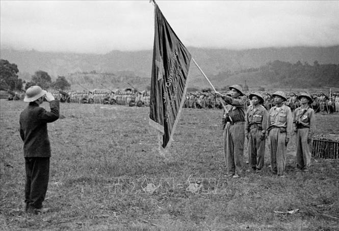 70 năm Chiến thắng Điện Biên Phủ: Đại tướng Võ Nguyên Giáp - nhà chiến lược lỗi lạc - ảnh 1