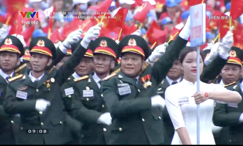 Xúc động với Lễ diễu binh, diễu hành hùng tráng kỷ niệm 70 năm Chiến thắng Điện Biên Phủ  - ảnh 5