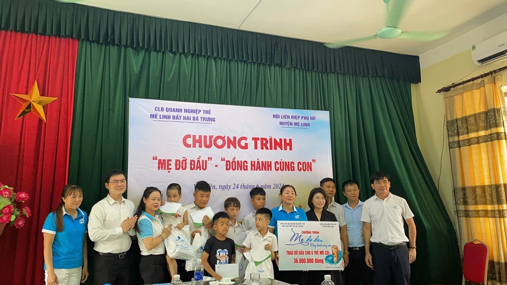 Hội LHPN Mê Linh trao nhiều phần quà giá trị cho trẻ mồ côi, khuyết tật - ảnh 3