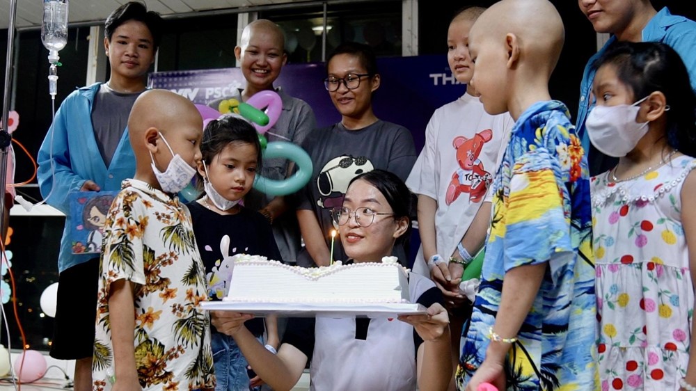Chuyến xe tử tế tháng 7: Vẽ ước mơ cho những bệnh nhi tại Bệnh viện Ung bướu Đà Nẵng - ảnh 6