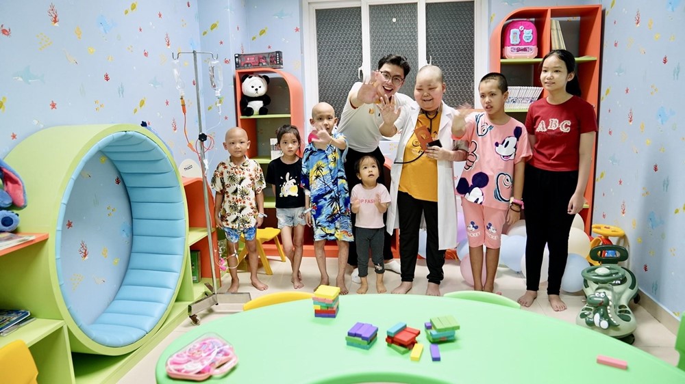 Chuyến xe tử tế tháng 7: Vẽ ước mơ cho những bệnh nhi tại Bệnh viện Ung bướu Đà Nẵng - ảnh 4