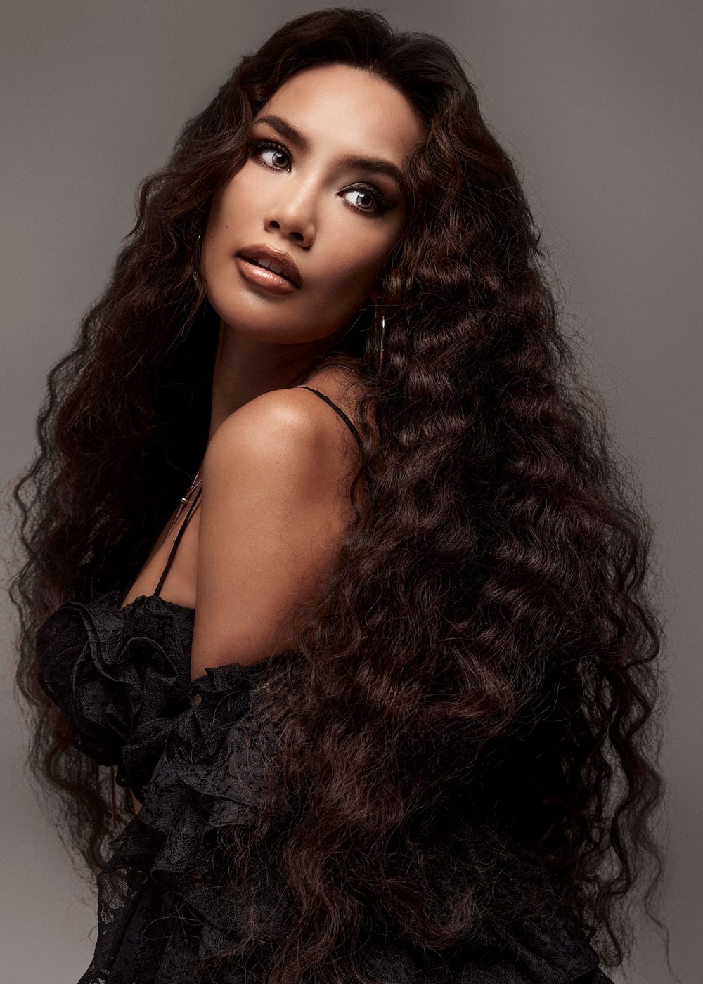 Nhan sắc Hoa hậu Lê Hoàng Phương sau 1 năm đăng quang Miss Grand  Vietnam 2023  - ảnh 2