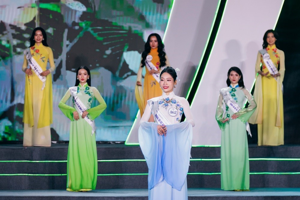 Nữ sinh Đại học Quốc Gia Hà Nội đăng quang Hoa hậu Sinh viên Việt Nam 2024 - ảnh 7