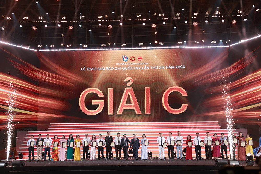 Báo chí cách mạng phải kiến tạo những giá trị mới cao đẹp và vĩ đại hơn cho đất nước - ảnh 5