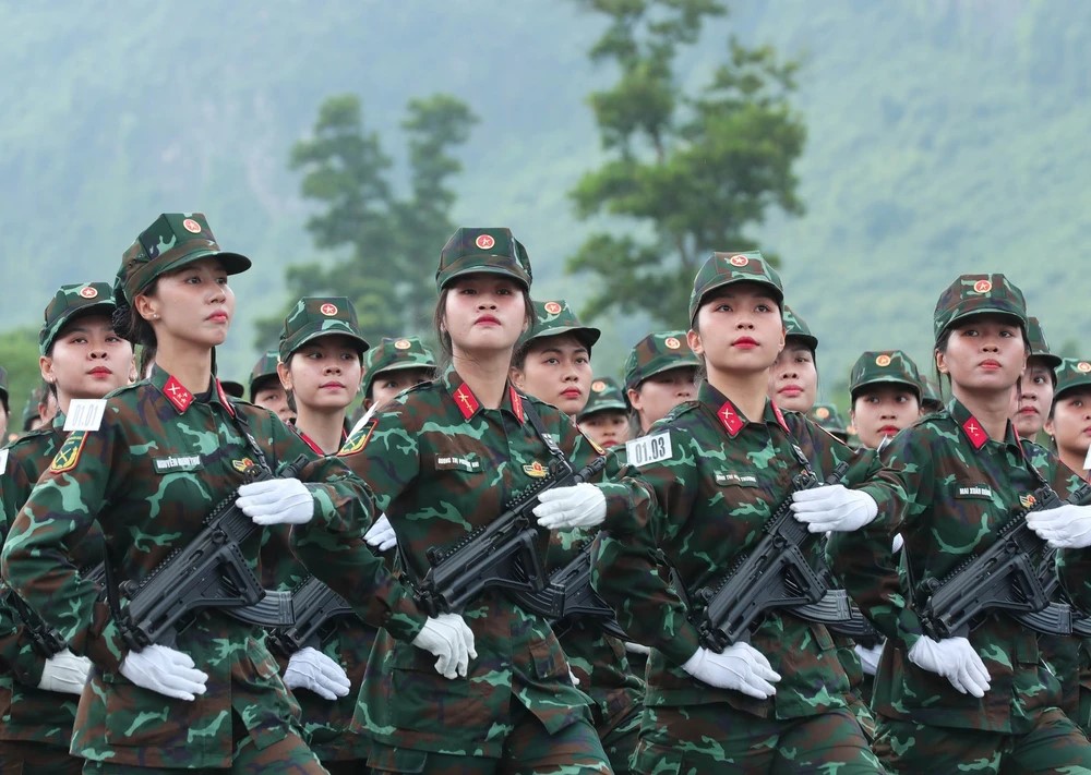 Hình ảnh khối nữ hợp luyện chuẩn bị Lễ diễu binh, diễu hành Kỷ niệm 80 năm Quốc khánh - ảnh 6