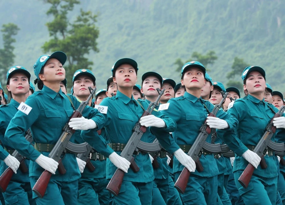 Hình ảnh khối nữ hợp luyện chuẩn bị Lễ diễu binh, diễu hành Kỷ niệm 80 năm Quốc khánh - ảnh 3