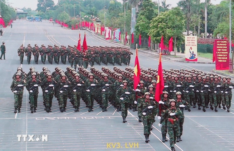 Bộ Quốc phòng mời 5 nước cử lực lượng tham gia diễu binh dịp Quốc khánh 2/9 - ảnh 1