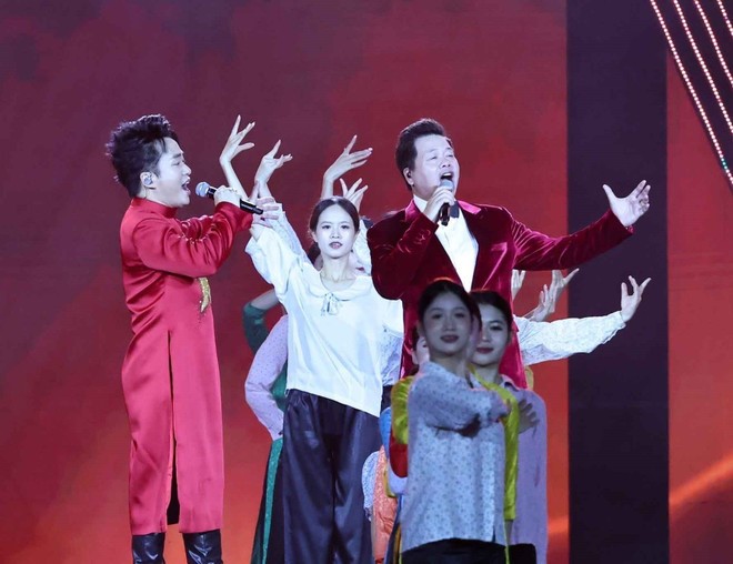 “Tổ quốc trong tim”- khi hàng vạn trái tim hòa chung tình yêu Tổ quốc  - ảnh 5