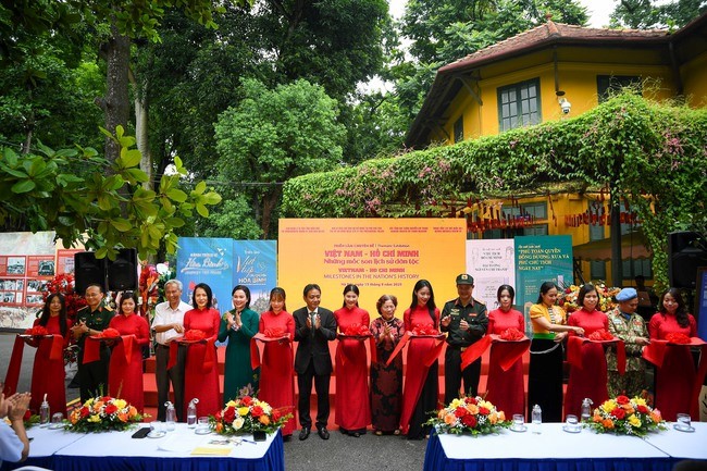 Khu Di tích Chủ tịch Hồ Chí Minh khai mạc Chuỗi hoạt động kỷ niệm 80 năm Quốc khánh  - ảnh 1