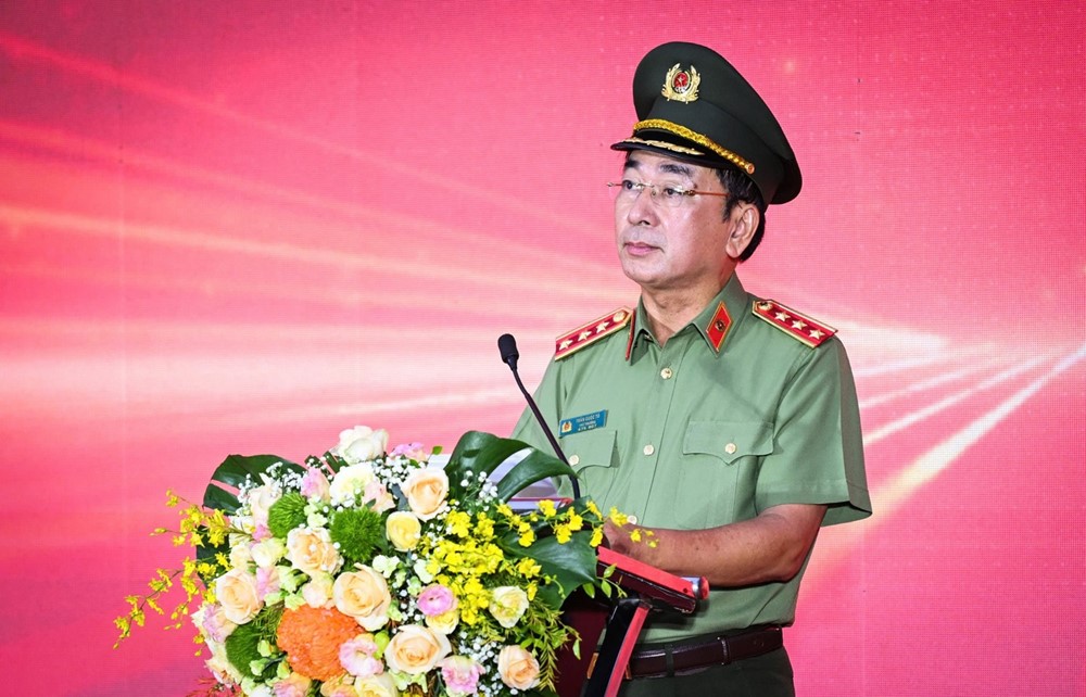 Hơn 1 triệu người mặc áo cờ đỏ sao vàng đồng thanh hát Quốc ca  - ảnh 4
