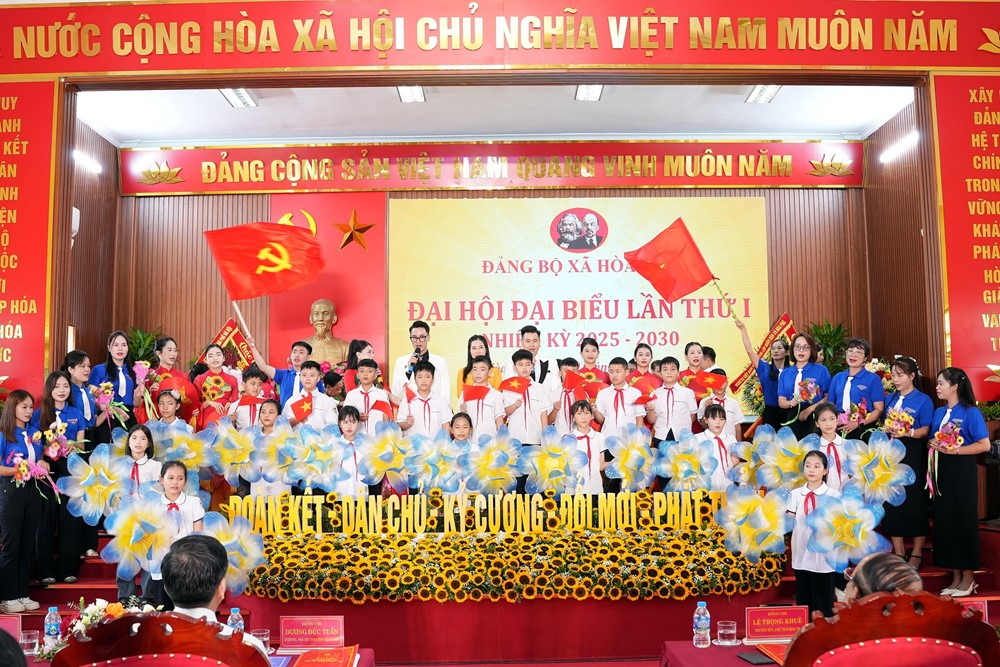 Xã Hòa Phú phấn đấu duy trì tăng trưởng kinh tế ở mức cao, trở thành đô thị hiện đại - ảnh 6