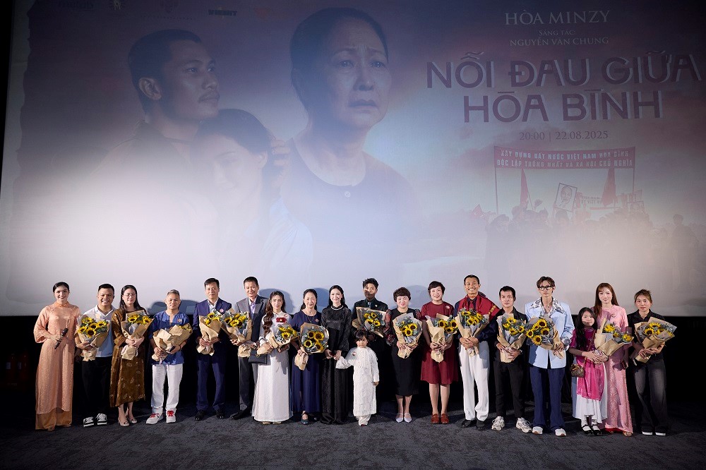 Hòa Minzy và tấm lòng tri ân Mẹ Việt Nam Anh hùng qua “Nỗi đau giữa hòa bình” - ảnh 7