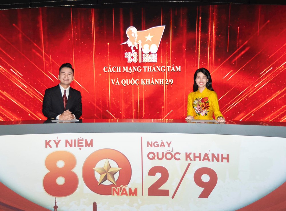 NTK Nguyễn Thơ Thơ và chuyện tà áo dài gây sốt trên sóng VTV dịp Lễ kỷ niệm 80 năm Quốc khánh  - ảnh 3