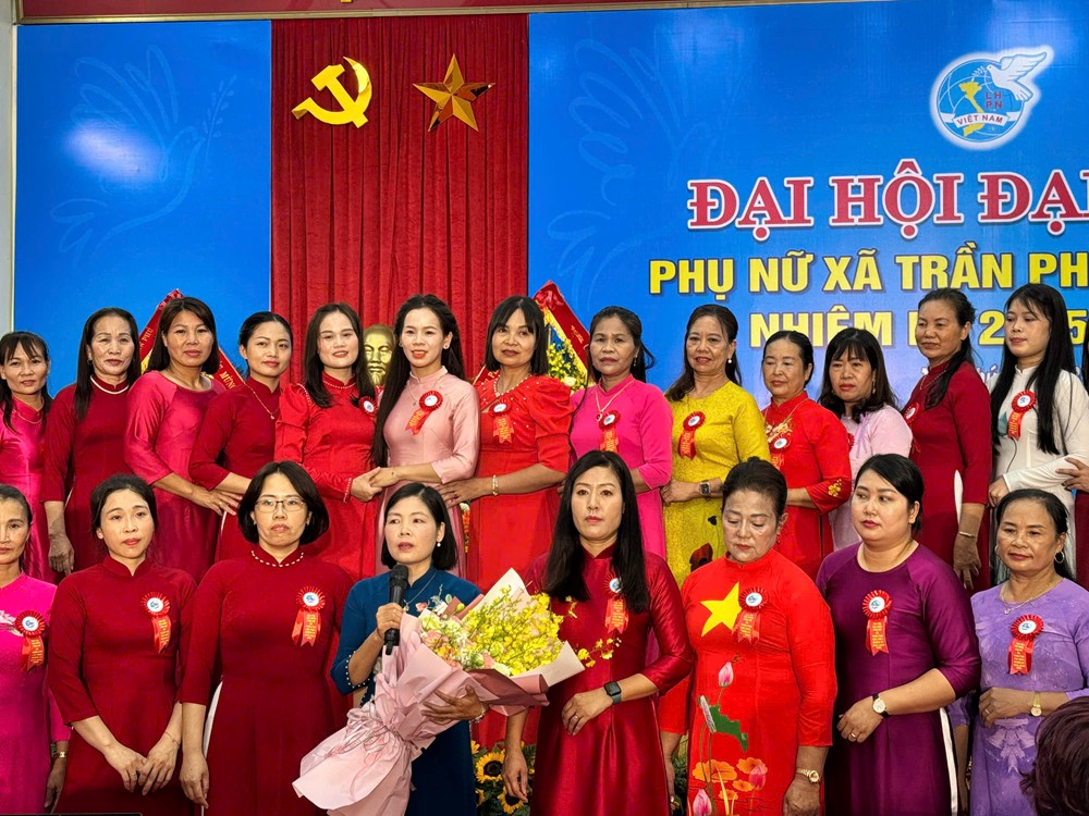 Phụ nữ xã Trần Phú- hạt nhân xây dựng xã thông minh, văn minh và giàu đẹp - ảnh 10