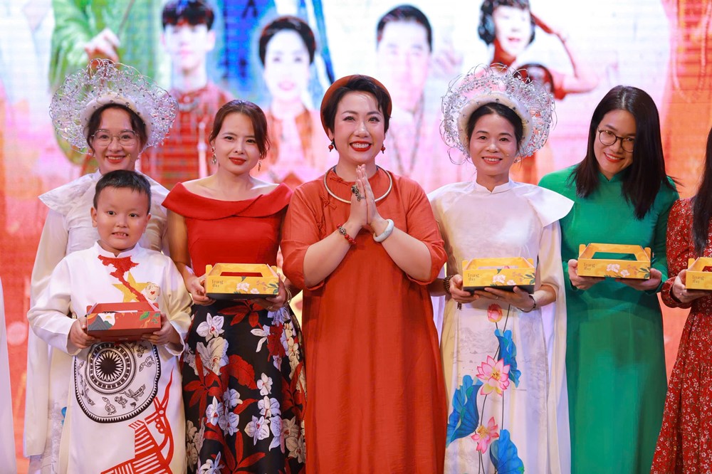 Ra mắt album “Duyên 7” với thông điệp nuôi dạy con bằng trái tim từ bi - ảnh 1