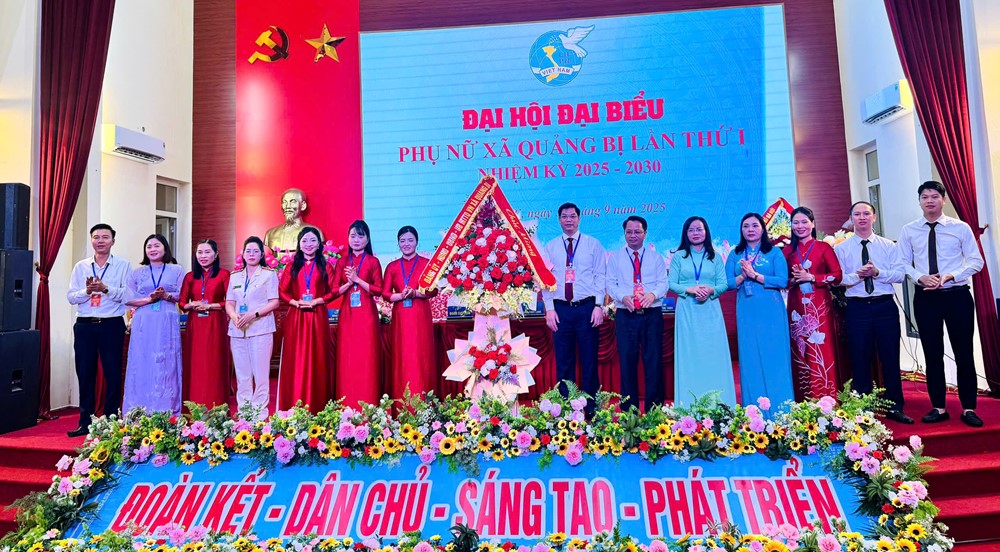 Phụ nữ Quảng Bị khẳng định vai trò, góp phần xây dựng quê hương giàu đẹp, văn minh, hiện đại, xanh, thông minh - ảnh 7
