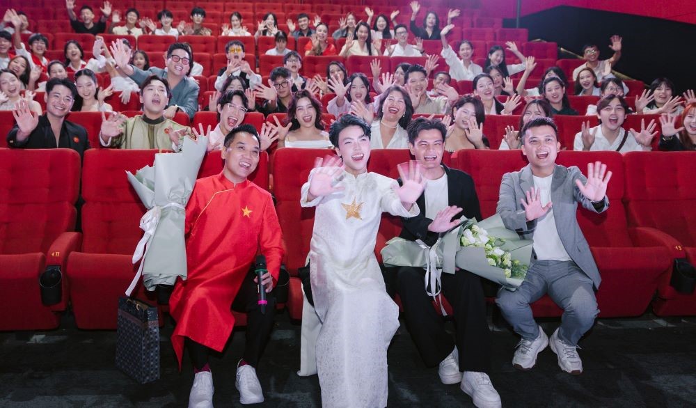 Nghệ sĩ trẻ Lưu Quốc Vượng bày tỏ tình yêu Tổ quốc qua Mv đầu tay - ảnh 4