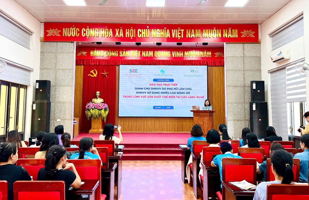 Hội LHPN xã Tây Phương giúp phụ nữ nâng cao kiến thức phát triển làng nghề  - ảnh 4