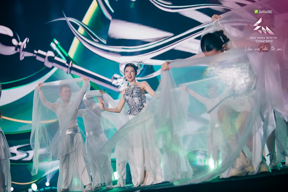 Em Xinh “Say Hi” Concert 2: Hành trình trọn vẹn mang thông điệp tôn vinh phụ nữ Việt Nam  - ảnh 9
