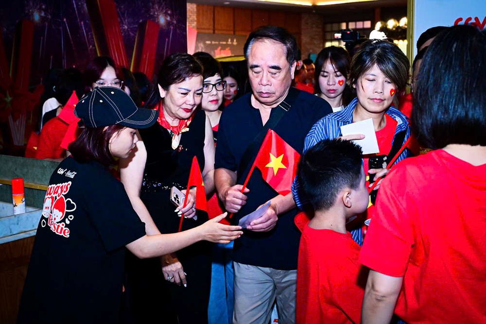 “Tổ Quốc Trong Tim: The Concert Film”, hơn cả một bộ phim đó là sứ mệnh tiếp tục lan tỏa tình yêu Tổ quốc  - ảnh 6