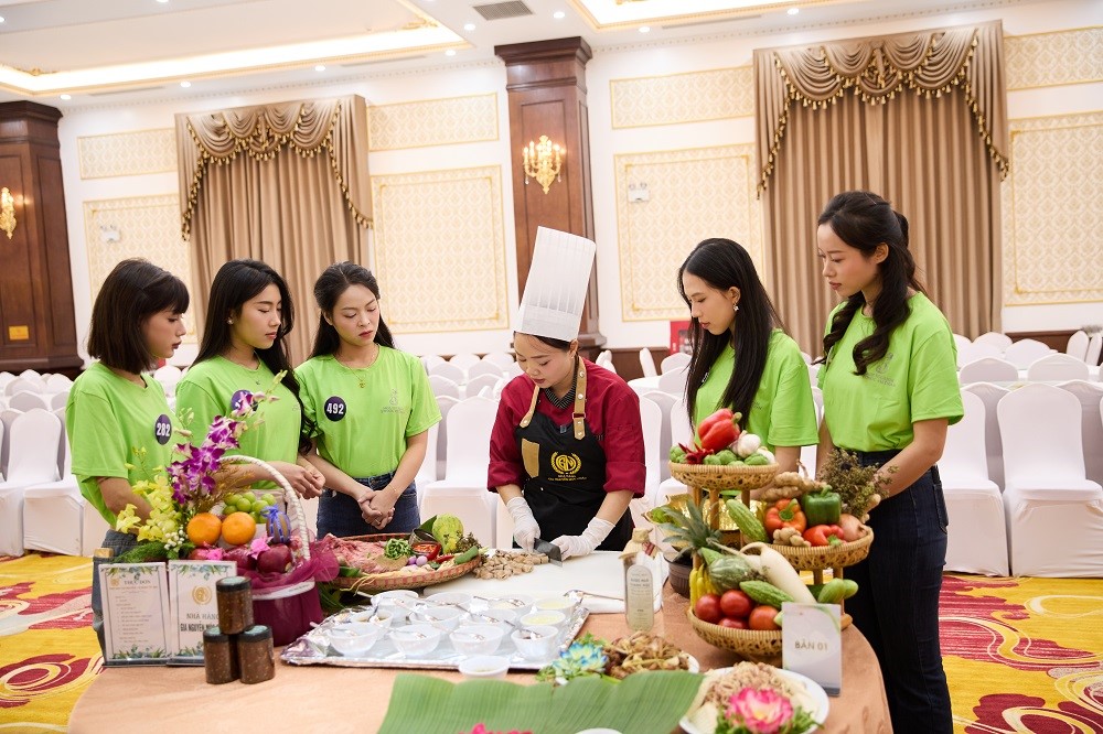 Top 30 Hoa hậu du lịch dân tộc Việt Nam 2025 hóa thân thành những cô gái Thái xinh đẹp, duyên dáng  - ảnh 4