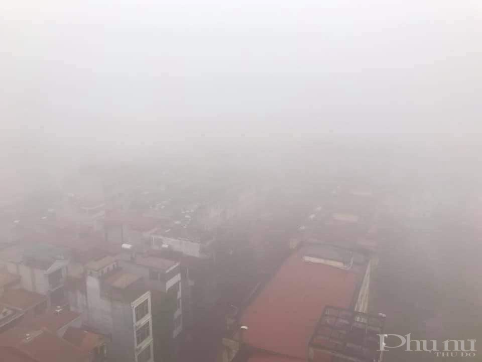 Sương mù bao trùm thành phố Hà Nội - ảnh 2