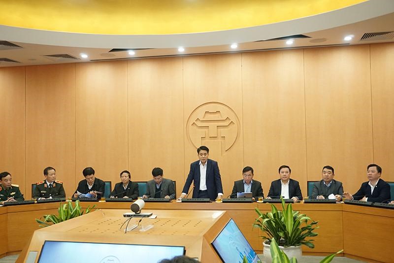 hủ tịch UBND TP Nguyễn Đức Chung chủ trì họp trực tuyến về dịch bệnh nCoV.